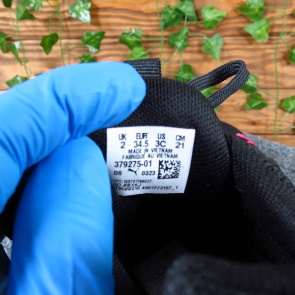 PUMA Axelion Girls Athletic Shoe Size 3 Running Training Black Pink 379275-01 - Picture 5 of 7